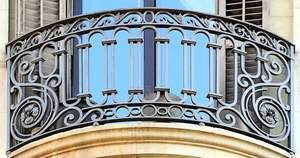 Barandilla de Balcón de Hierro Forjado y Acero Inoxidable, Diseño Europeo Moderno, Resistente y Personalizable, para Interiores y Exteriores - Product Image 2