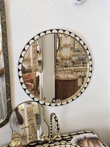 Cadre de miroir décoratif personnalisé de haute qualité, luxueux, artisanal, en bois naturel 100% avec incrustations de os, pour la décoration, en provenance d'Inde. - Product Image 3