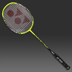 Raqueta de Bádminton Telescópica Profesional Intermedia y Avanzada LingMei Emei Modelo Black Carbon Fiber 4U con Empuñadura de PU y Dureza Moderada - Product Image 6