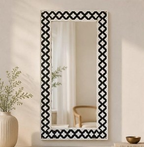 Espejo de Pared de Alta Calidad con Marco Moderno Rectangular, Espejo de Pared con Marco Geométrico Blanco y Negro, Espejo Decorativo Hecho a Mano para el Hogar - Product Image 1