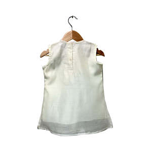 Conjunto de Top para Niña con Pantalones Palazzo Blancos y Rosas, Sin Mangas, Adornados, de Poliéster - Product Image 4