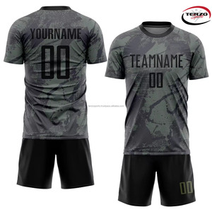 เสื้อฟุตบอลทีมแห้งเร็วคุณภาพสูงระเหิดชุดฟุตบอลเต็มรูปแบบพร้อมบริการ OEM ออกแบบเองสําหรับชุดกีฬา - Product Image 2