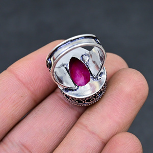 Anillo de Rubí Rojo Facetado, Hermoso y Popular, Hecho a Mano, Chapado en Plata de Ley 925, con Corte de Pera, de Lujo, Calidad Premium, Estilo Vintage - Product Image 4
