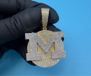 Collier pour homme avec pendentif personnalisé lettre M, serti de diamants de laboratoire, plaqué or, style hip-hop, bijoux bling-bling - Product Image 1