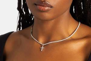 Collier pendentif croix en moissanite, argent 925 plaqué rhodium, chaîne maille forçat, bijoux religieux unisexe pour usage quotidien - Product Image 3