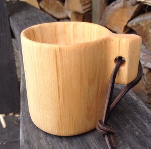 Mug en bois massif fait main, tasse à café en bois naturel, finition rustique, mug écologique pour café et restaurant - Product Image 4