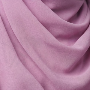 ผ้าคลุมศีรษะชีฟองสีพื้นสำหรับผู้หญิง ระบายอากาศได้ดี เหมาะสำหรับสวมใส่ทุกวัน ผ้าคลุมอิสลาม - Product Image 6