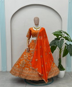 ชุดแต่งงานแบบบอลกาวน์ผ้าชีฟองสไตล์ปากีสถานแบบกึ่งสำเร็จรูป LehengaCholi สำหรับผู้หญิงในสไตล์ลาวิซา พร้อมงานปักชุนนีประดับเลื่อม - Product Image 3