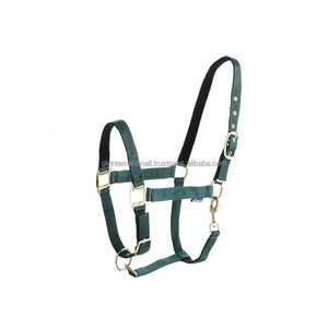 Cabestros Ajustables de Nailon para Caballos con Narizera Acolchada Suave y Diseño de Seguridad con Hebilla de Liberación Rápida para Uso Diario en Establos y Pastos - Product Image 1