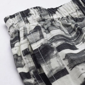 กางเกงขาสั้นผู้ชายผ้าโพลีเอสเตอร์เนื้อนุ่ม ระบายอากาศได้ดี น้ำหนักเบา สไตล์ลำลอง คุณภาพดี ผลิตในปากีสถาน ดีไซน์โดดเด่น ล้างสีแบบแอซิดวอช เหมาะสำหรับฤดูร้อน - Product Image 4