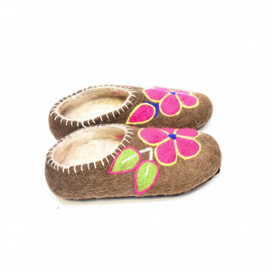 Autres articles d'artisanat : Pantoufles à fleurs en feutre aiguilleté - Product Image 2