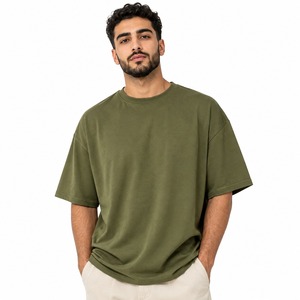 T-shirts surdimensionnés de qualité supérieure pour hommes, avec une texture douce, une forme confortable, une liberté de mouvement facile, une sensation respirante et une qualité durable. - Product Image 1
