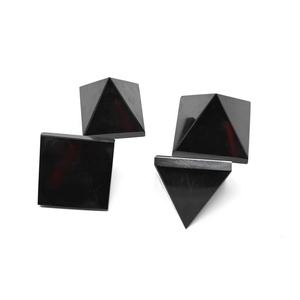 Pirámide de ágata negra tallada a mano Pirámide de cristal natural Fengshui Energía Reiki Cristal curativo Cristal de piedras preciosas - Product Image 2