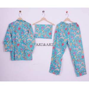 Conjunto de Pijama Floral Hecho a Mano en India para Mujer, Ropa de Dormir Cómoda, Suave y Transpirable, Diseño Floral de Otoño/Verano, Manga Larga - Product Image 4