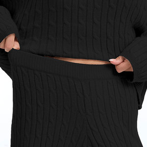 Ensemble de détente décontracté, nouveau style, conçu pour un confort quotidien avec tissu respirant et finition élégante. - Product Image 5