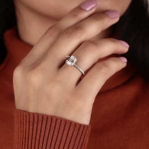 Anillo de compromiso con diamante de corte esmeralda, banda pavé de oro de 14K, anillo solitario, anillo nupcial minimalista y delicado, anillo de propuesta, regalo para ella - Product Image 2