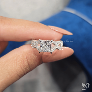 แหวนเพชรทรงปรินเซสคัท 2 กะรัต เพาะเลี้ยงในห้องปฏิบัติการ พร้อมใบรับรอง IGI วงแหวนแบบพาเว่ทวิสต์ ทองคำขาว 10K - Product Image 4