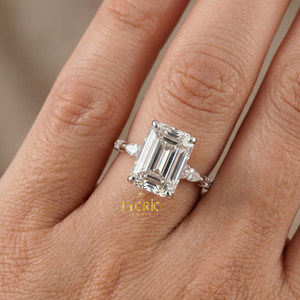Bague de fiançailles solitaire taille émeraude en or 14 carats avec émeraude et diamant pour femme - Product Image 5