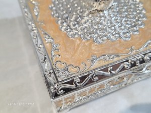 Caja de Joyería Cuadrada de Lujo Plateada con Diseño de Pavo Real, Organizador de Joyas Esmaltado, Caja de Terciopelo para Frutos Secos, Regalo de Boda Hecho a Mano - Product Image 4
