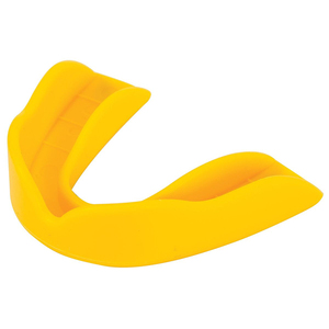 Protège-dents en silicone noir pour adultes, équipement de sport de protection pour la boxe, léger, ajustement universel, couleur unie, design à enfiler - Product Image 3