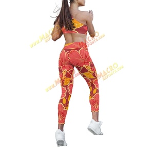 Leggings de yoga respirants pour femmes, taille haute, effet froncé aux fesses, motif marbré tie-dye, avec coutures, impression par transfert thermique 240 g/m² - Product Image 2