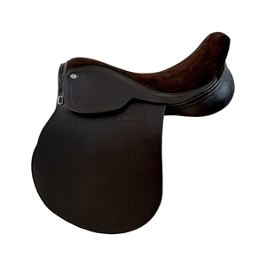Selle de polo durable conçue pour le confort du cavalier, offrant une position équilibrée et un contrôle optimal pendant l'entraînement, la pratique et les compétitions. - Product Image 5