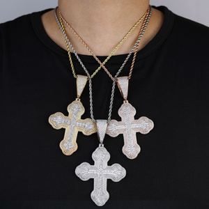 Pendentif Croix Iced Out en Moissanite et Diamant, Bicolore, Argent 925, Collier Hip Hop Religieux - Product Image 3