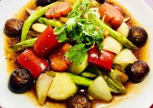 เห็ดชิตาเกะแห้ง กระป๋องทอดเกลือ สำหรับปรุงอาหาร ขายส่ง ปริมาณมาก ราคาโรงงานดีที่สุดจากเวียดนาม คุณลูซินดา - Product Image 6