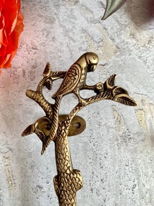 Poignée de portail orientale en fer forgé, style traditionnel, résistante à la rouille, avec revêtement en poudre, motif arbre et perroquet, décorative - Product Image 4