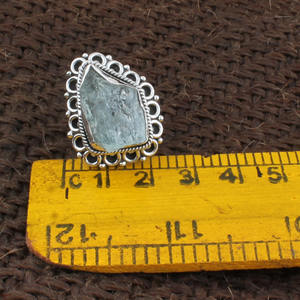 Bague artisanale en argent sterling 925 avec rangée de pierres d'aigue-marine, design vintage, bijoux en argent naturel, vente en gros - Product Image 4