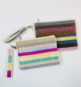 Porte-monnaie à perles fait main durable, rayures colorées |   Pochette à fermeture magnétique pour femme |   Portefeuille à perles tendance - Product Image 3