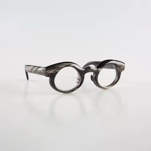 Monturas de Gafas Redondas de Cuerno de Búfalo Hechas a Mano para Mujer y Hombre, Gafas de Sol Curvas Gruesas de Cuerno de Búfalo - Product Image 1