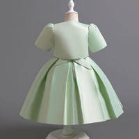 Robe de demoiselle d'honneur élégante en satin vert écologique pour bébé, enfant en bas âge et enfant, avec manches courtes et appliques en dentelle, style princesse pour fête et bal