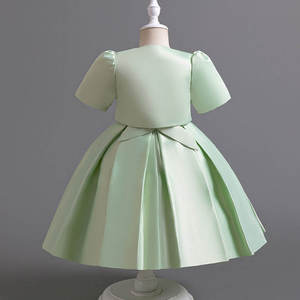 Vestido de fiesta de princesa con mangas cortas y apliques de encaje para bebés y niñas pequeñas, elegante vestido de satén verde para damitas de honor, venta al por mayor. - Product Image 2
