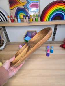 Plateau rectangulaire moderne en bois pour la décoration de table basse, le service alimentaire et les réceptions - Product Image 2