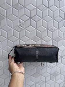Fashionable Hot Selling Hand Tooled Cowhide Leather Travel Organizer Large Capacity Zipper Hanging Cosmetic <b>Makeup</b> Bag for Women - Product Image 2