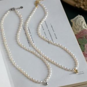 Exquisite 4-5mm Freshwater <b>Millet</b> Pearl Necklace S925 Silver Heart Pendant Light Luxury Exquisite Collarbone Chain Unique Design - Product Image 4