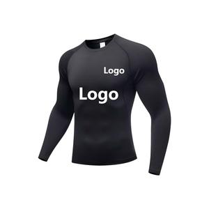 Vente en gros : Nouveaux modèles de rashguards de surf personnalisés avec logo imprimé par sublimation, en Spandex/Polyester, manches longues, séchage rapide - Product Image 4