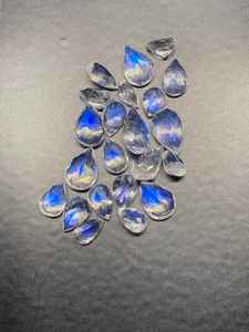 Lote de Piedras Preciosas de Piedra Lunar Arcoíris Blanca Facetada con Destello Azul, Calibradas, Sueltas, de 3x5mm a 8x10mm - Product Image 2