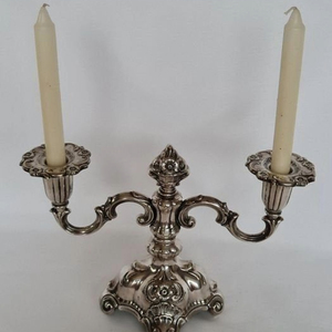 Candélabre en métal argenté à 3 bras, élégant support pour bougies coniques, centre de table de luxe pour mariage et décoration intérieure - Product Image 2