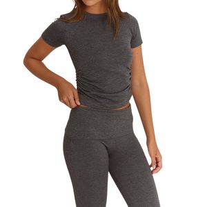 Conjunto Deportivo Personalizado al por Mayor para Mujer, Transpirable, Top Corto Elástico y Leggings de Cintura Alta, Conjunto de Dos Piezas para Fitness y Entrenamiento - Product Image 2