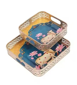 Plateaux de rangement rectangulaires en métal avec motif vache et lotus, décoration éclectique pour salon, utilisation intérieure, durable - Product Image 1
