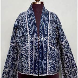 Veste d'hiver en coton matelassée ethnique faite à la main pour femme, respirante, imprimée à l'écran, motif floral Kantha, tissée à la main, boutonnée, vente en gros - Product Image 2