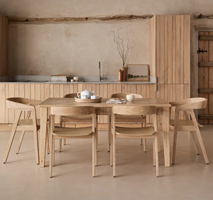 Ensemble de table à manger moderne en bois massif Mindi 8 pièces avec chaises en bois minimalistes pour la maison, l'hôtel, l'appartement, la restauration - Product Image 1