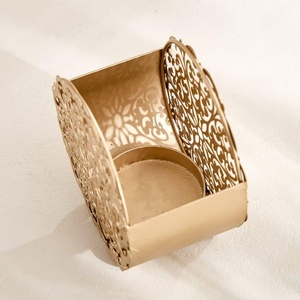 Lanterne marocaine en métal, porte-bougie vintage, décoration artisanale, porte-bougie ethnique, porte-bougie du Moyen-Orient - Product Image 4