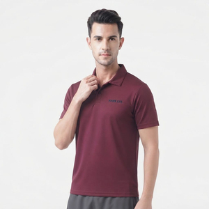 Polo en polyester uni à manches courtes, personnalisable avec logo, de bonne qualité, décontracté, coupe classique, couleur bordeaux - Product Image 3