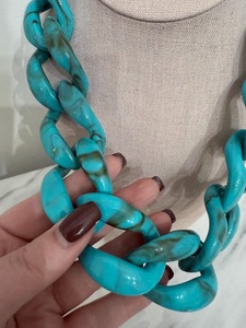 Cadenas de resina personalizables de gran tamaño y colores claros, disponibles en varios colores. - Product Image 5
