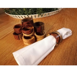 Juego de Anillos para Servilletas de Madera, Anillos de Madera Natural con Diseño Nórdico, Accesorio de Mesa Duradero para Bodas y Cenas, 4.5 cm de Ancho - Product Image 5