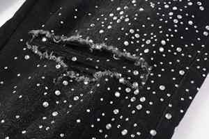 Experimenta el brillo glamuroso de los cristales de alta densidad que añaden un toque real a tu pantalón vaquero único con pedrería. - Product Image 4