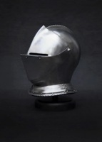 Casco Medieval de Acero con Visera, Hecho a Mano, Estilo Gótico, Armadura de Caballero, con Relieve, Europeo, para Reenactamiento, Cosplay y Exhibición